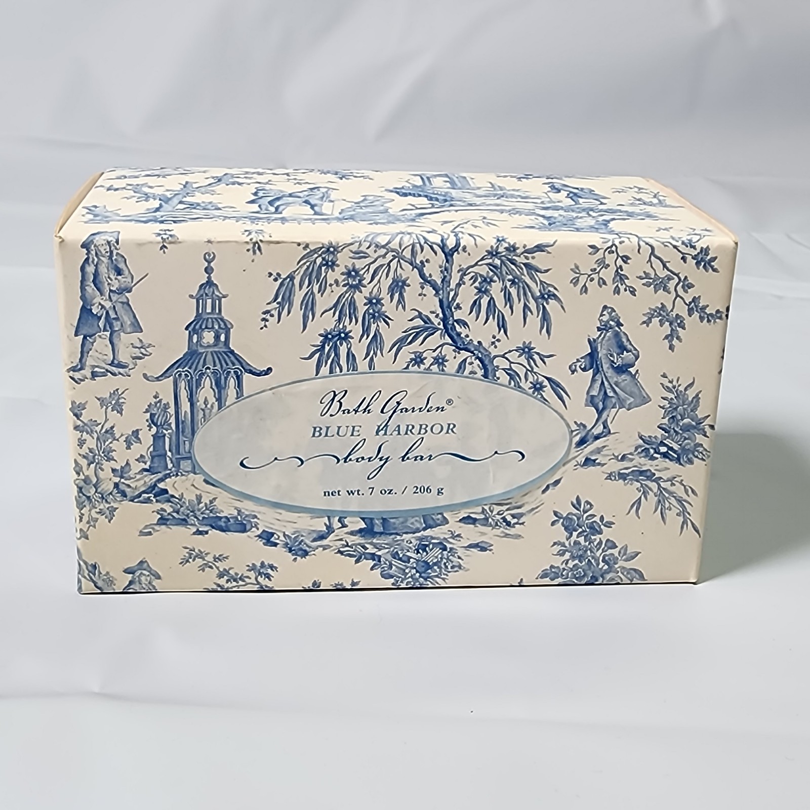 Bath Garden Blue Harbor Women’s White/Blue Rectangular Body Bar Soap 7 oz. NOS