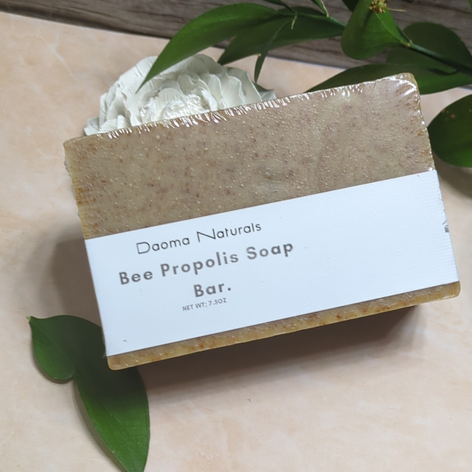 Daoma Naturals Bee Propolis & Calamine Soap Bar 7.5 oz Beige Pink Body Unisex