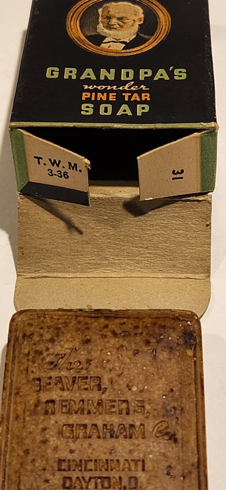 Vtg Grandpa’s Wonder Pine Tar Soap – Rare ” Guest Size ” Original W Box – Look!