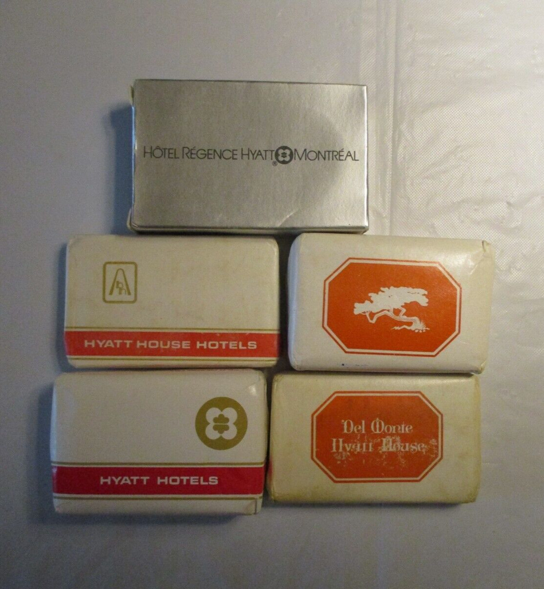 5 Bars Soap Hyatt Hotels Travel Size 2 Dial 2 Ivory 1 Unbranded NOS Vintage