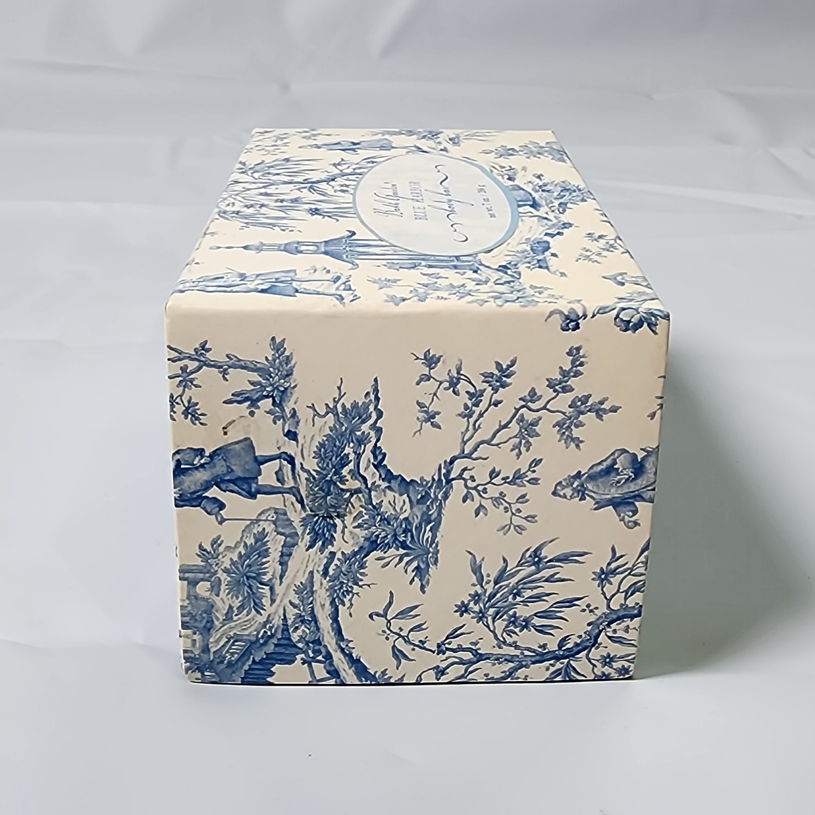 Bath Garden Blue Harbor Women’s White/Blue Rectangular Body Bar Soap 7 oz. NOS