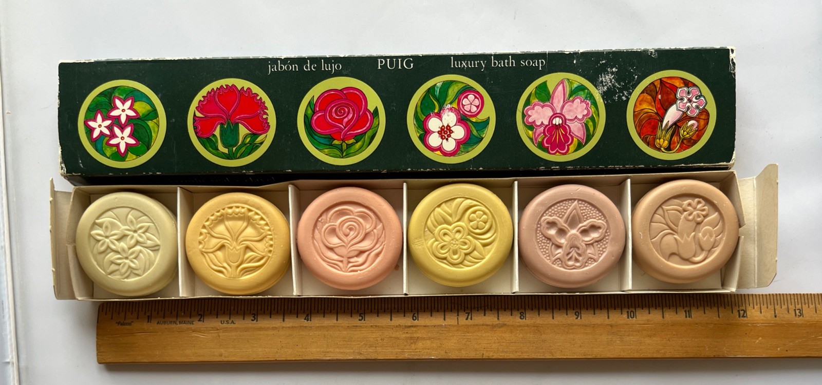 PUIG Luxury Bath Soap 6 Bars Mixed Florals Jasmin, Carnation, Rose + UNUSED