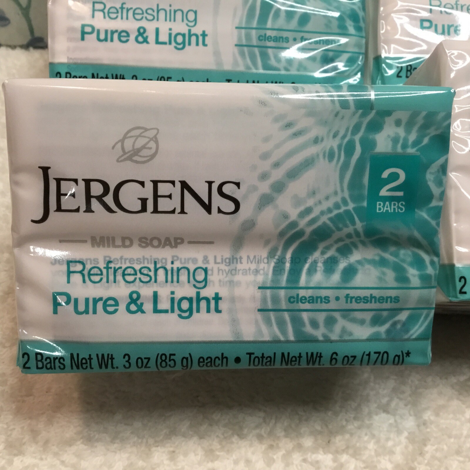 Jergens Mild Soap, Refreshing Pure & Light. 4 Packs Of 2 (8 Bars Total) 3oz Ea.