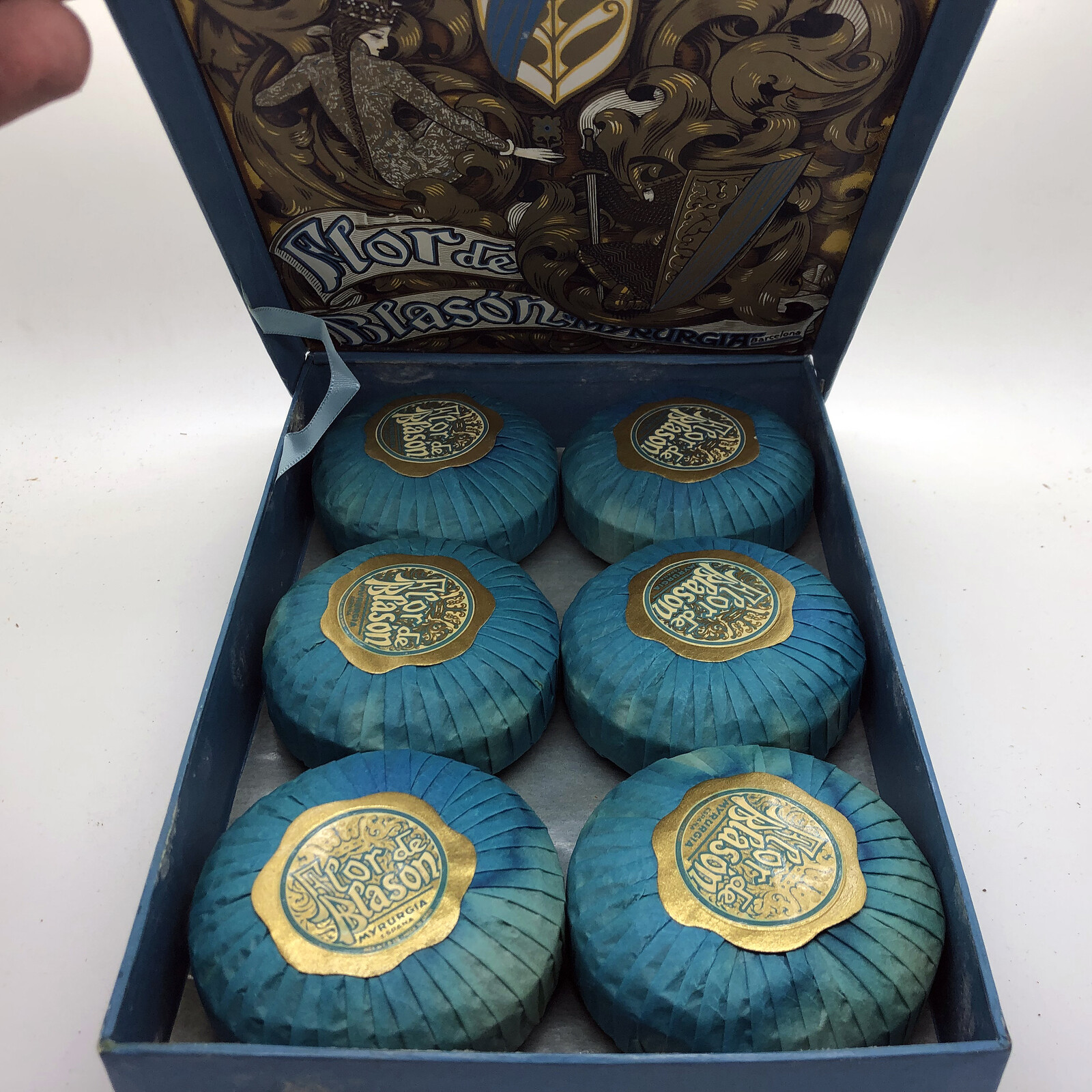 Myrurgia Flor De Blason 6 piece hand soap, vintage rare