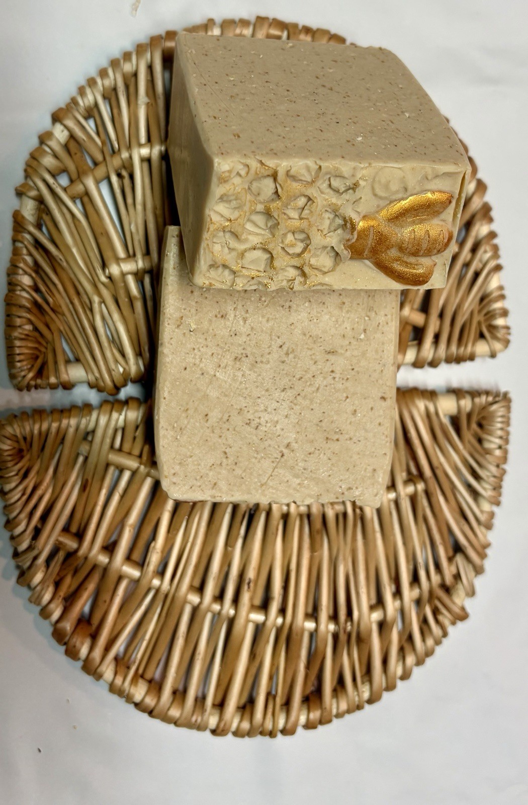 Handmade soap Goat’s milk with oats and honey Natural 5–6 oz