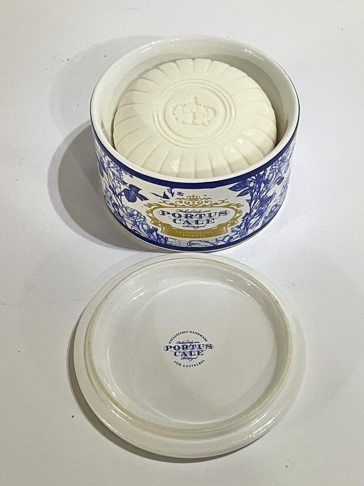 Castelbel Portus Cale Gold and Blue Pink Pepper and Jasmine Soap Dish w/ Lid 4″