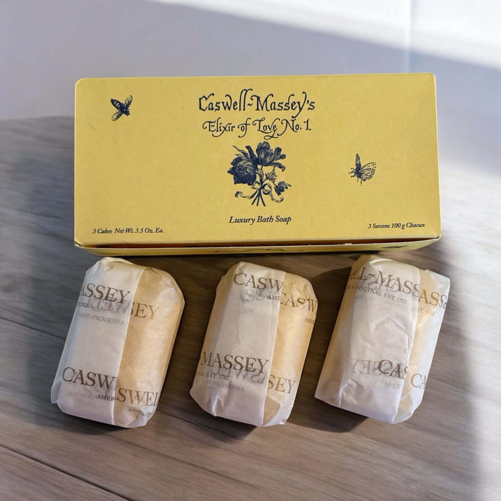Caswell Massey – Elixir of Love No.1 Bar Soap Box Set of 3 Bars/Cakes