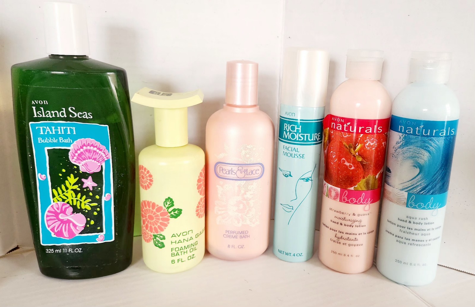 Vintage Avon Products Lotion Shampoo Soap Bath New NOS 25 Piece