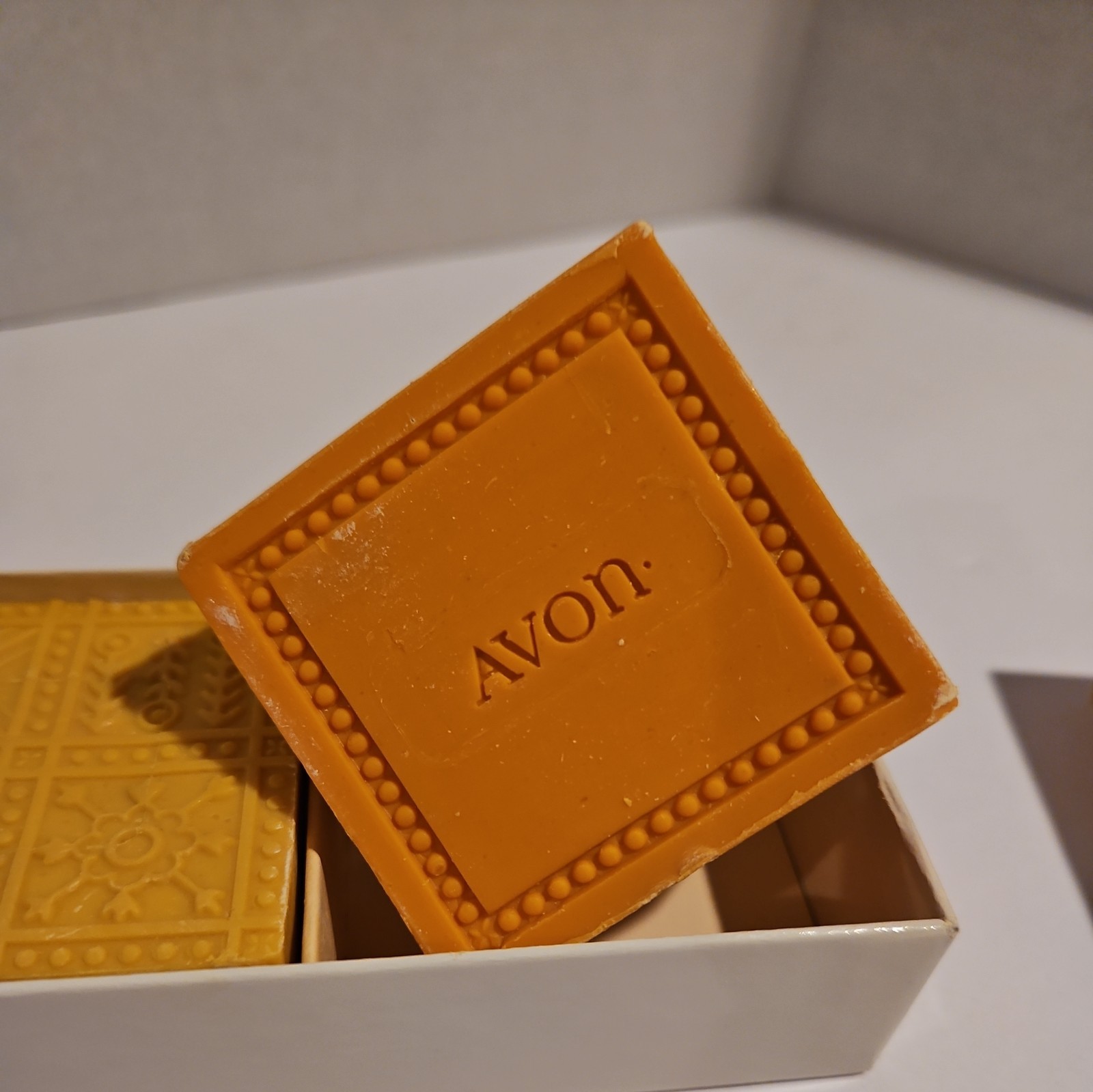 3 Avon PATCHWORK Perfumed Soaps ORANGE YELLOW GREEN Vintage 2 Soaps New