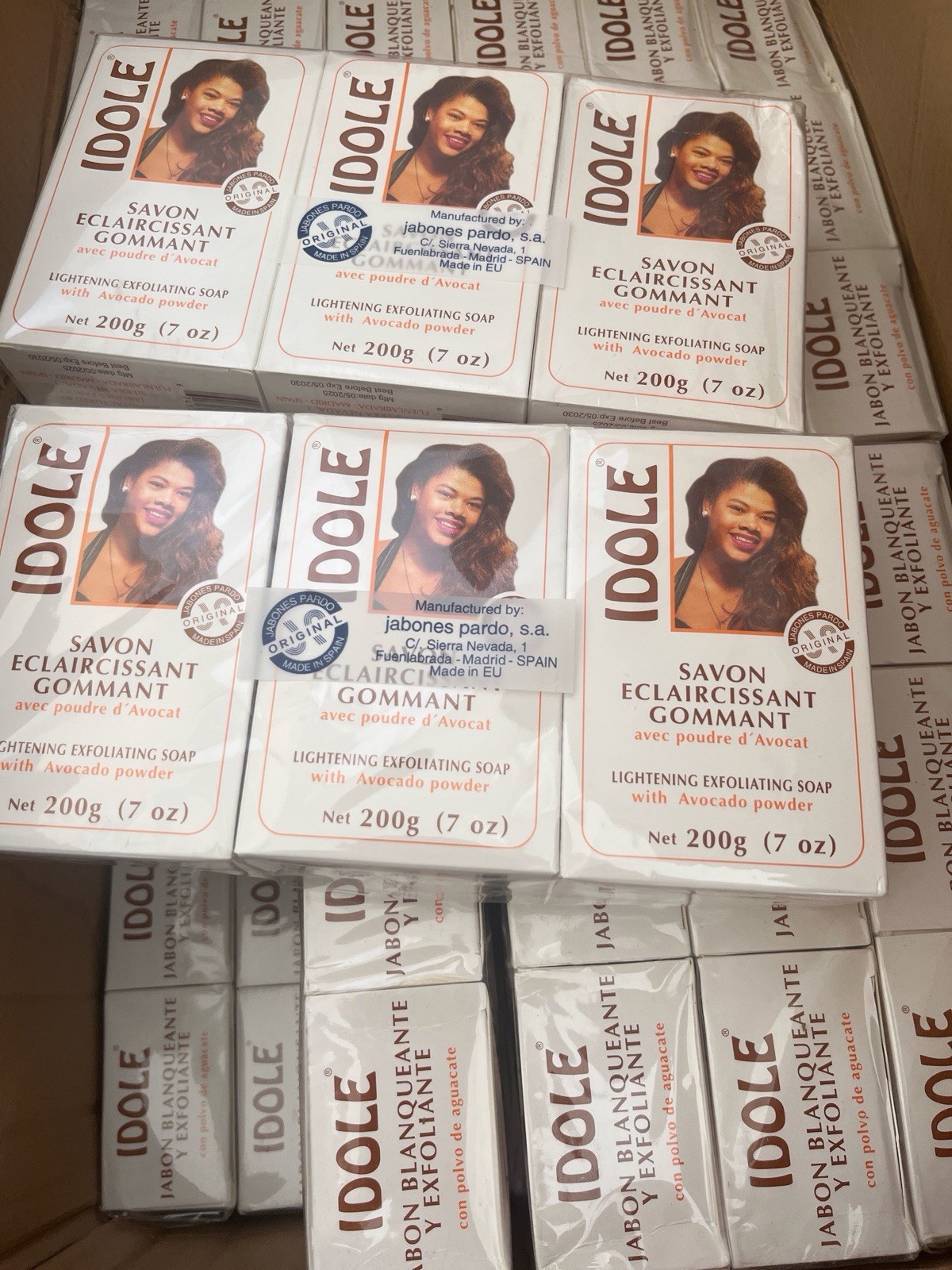 PACK OF 6 IDOLE Lightening Exfoliating Soap With Avocado Powder 200g (7 Oz)