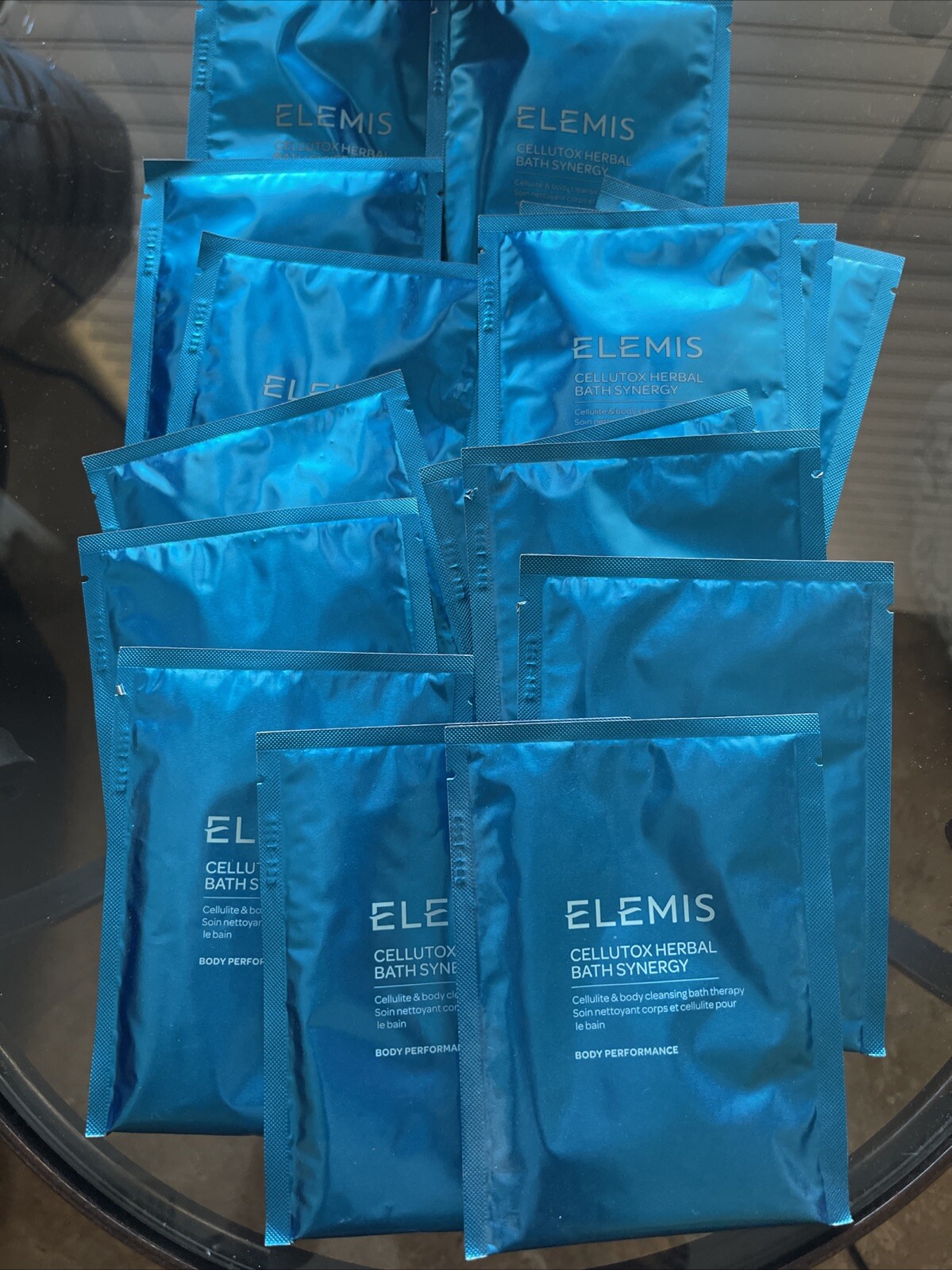 ELEMIS CELLUTOX HERBAL BATH SYNERGY 300G E 10.6 OZ. 15 SACHETS