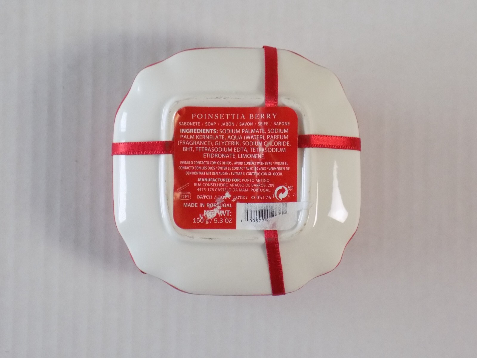 Poinsettia Berry Scented Bar Soap with Soap Dish 5.3 oz Porto Antigo Christmas