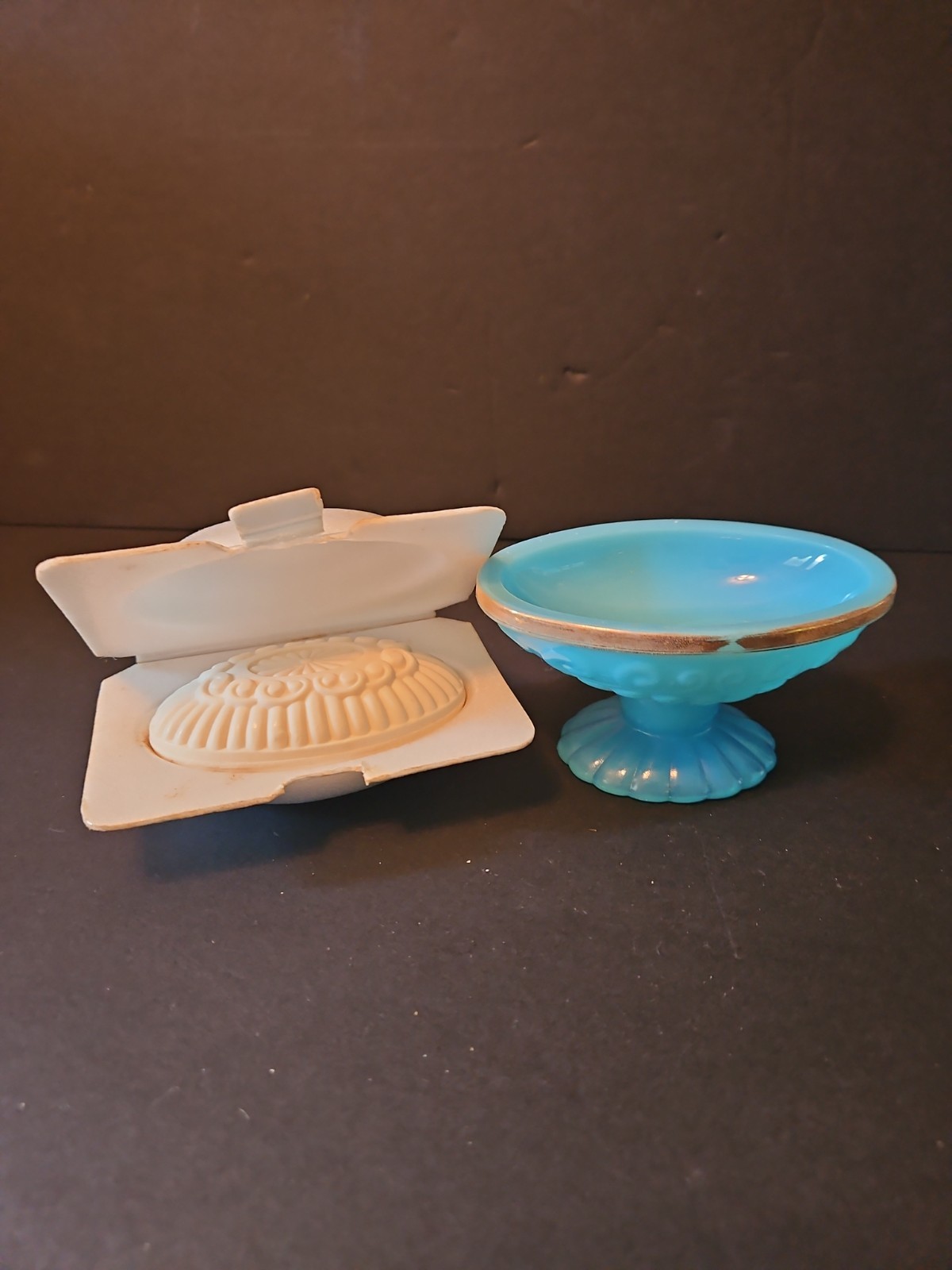 Vintage Avon Bristol Blue Collection Soap Dish & Imperial Garden Fragranced soap