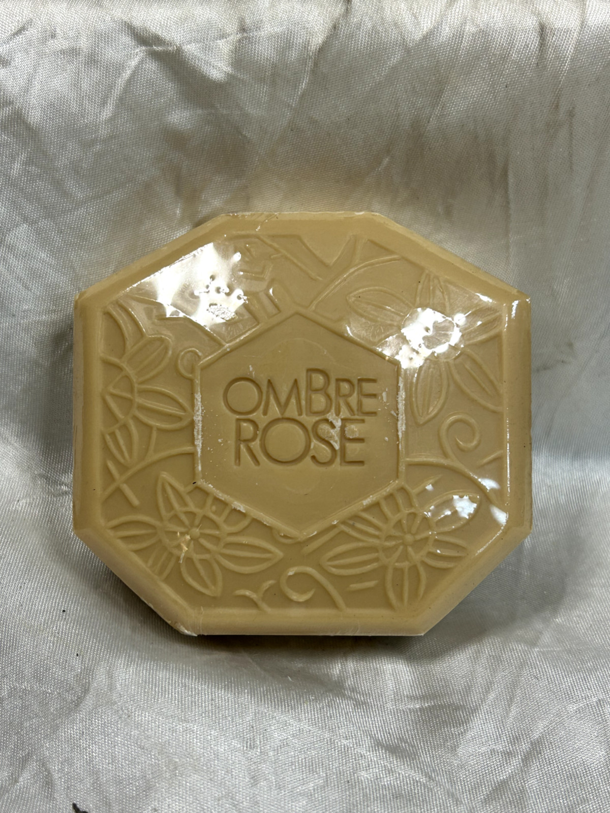 JEAN CHARLES BROSSEAU OMBRE ROSE 100G PERFUMED SOAP (NEW WITH BOX)