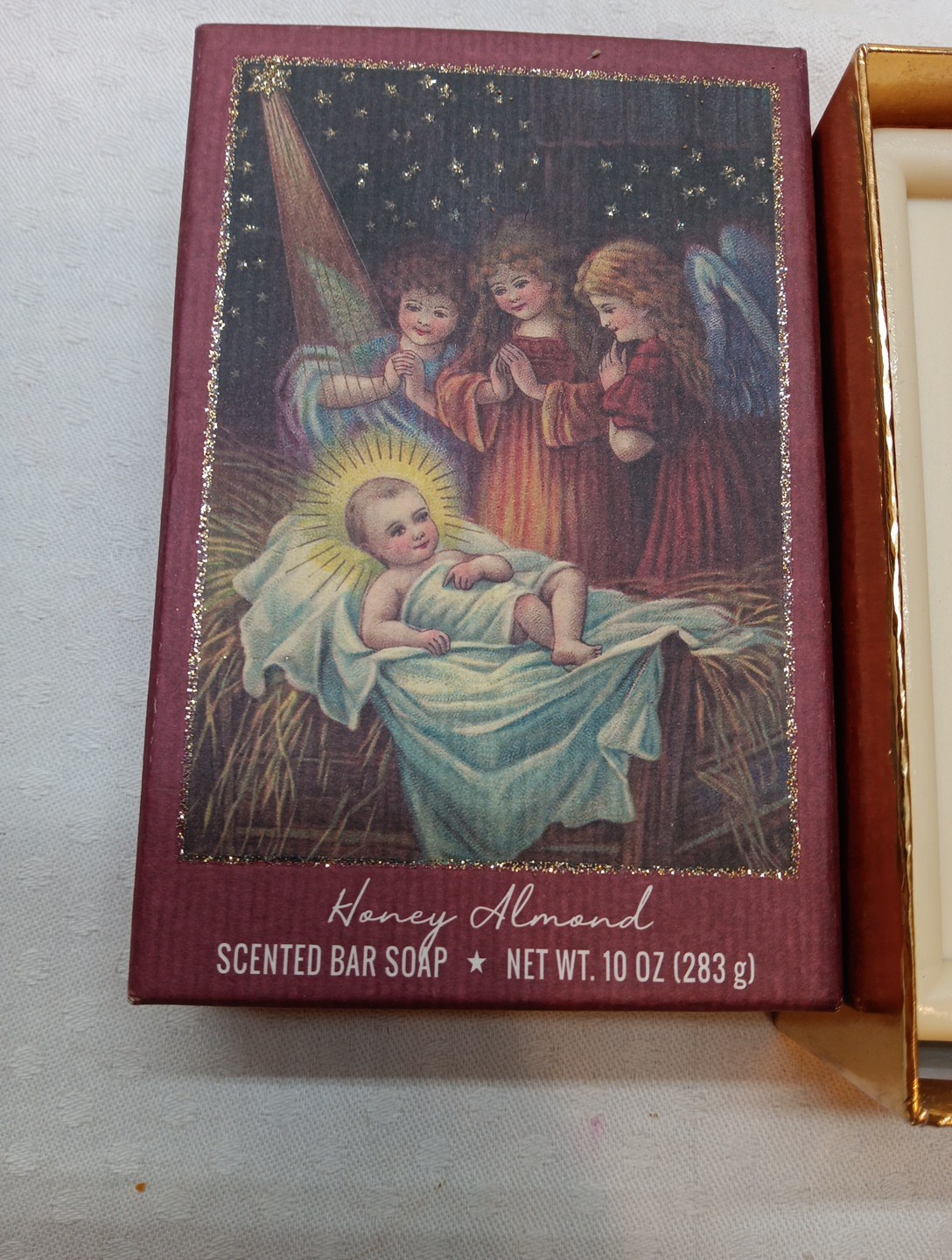Vintage Honey Almond Scented Bath Soap In Christmas Box! USA Large 10 oz.
