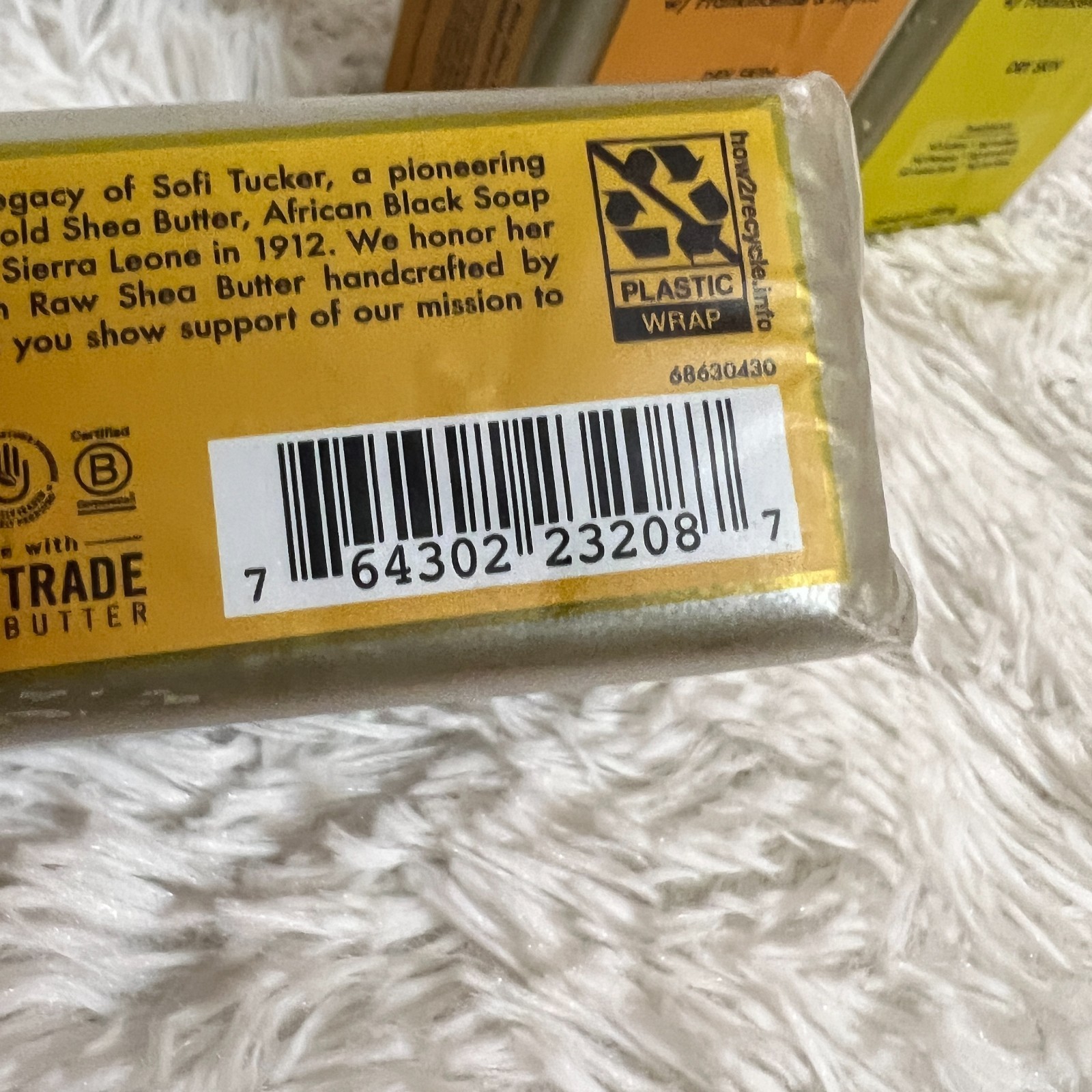 SHEA MOISTURE RAW SHEA BUTTER SOAP W/ FRANKINCENSE & MYRRH BAR SOAP 8 OZ (2)