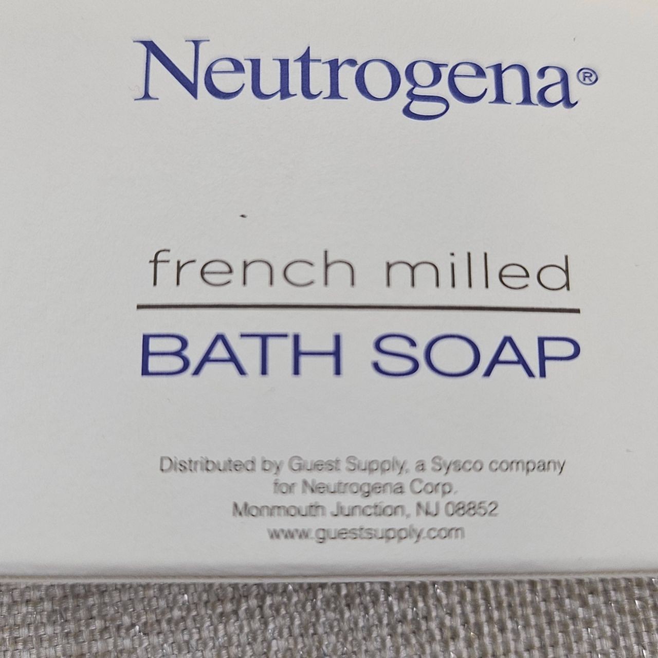 Neutrogena French Milled Vintage White Bar Soap New Hotel Amenity