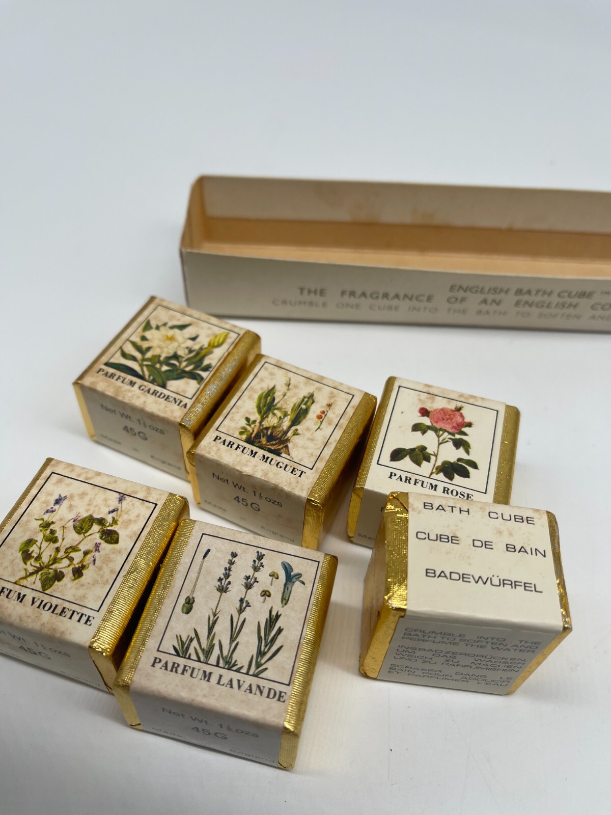 English Bath Cube Floral English Country Garden Scents 6 Cubes Vintage!!