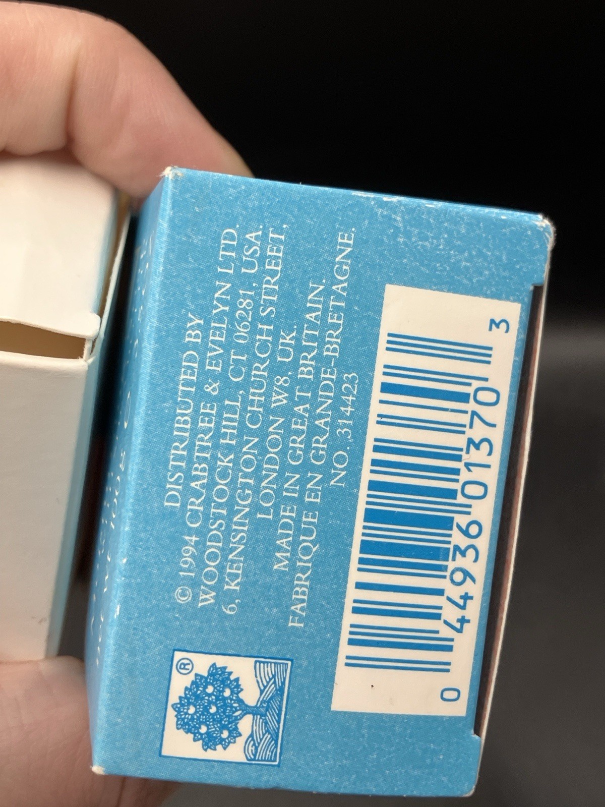Crabtree & Evelyn La Source Moisturizing Soap Shea Butter 3.5 oz & 1 oz (2 Bars)