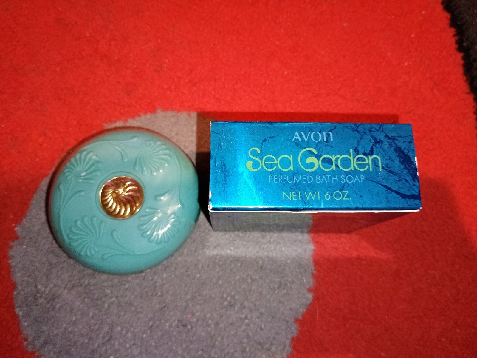 AVON Sea Garden Perfumed Bath Soap w/ Original Box Still Sealed