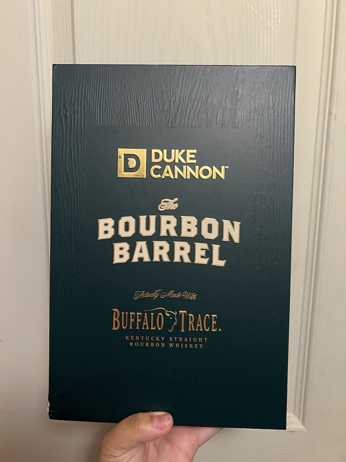 Duke Cannon The Bourbon Barrel Box Buffalo Trace Bourbon Whiskey Gift Set