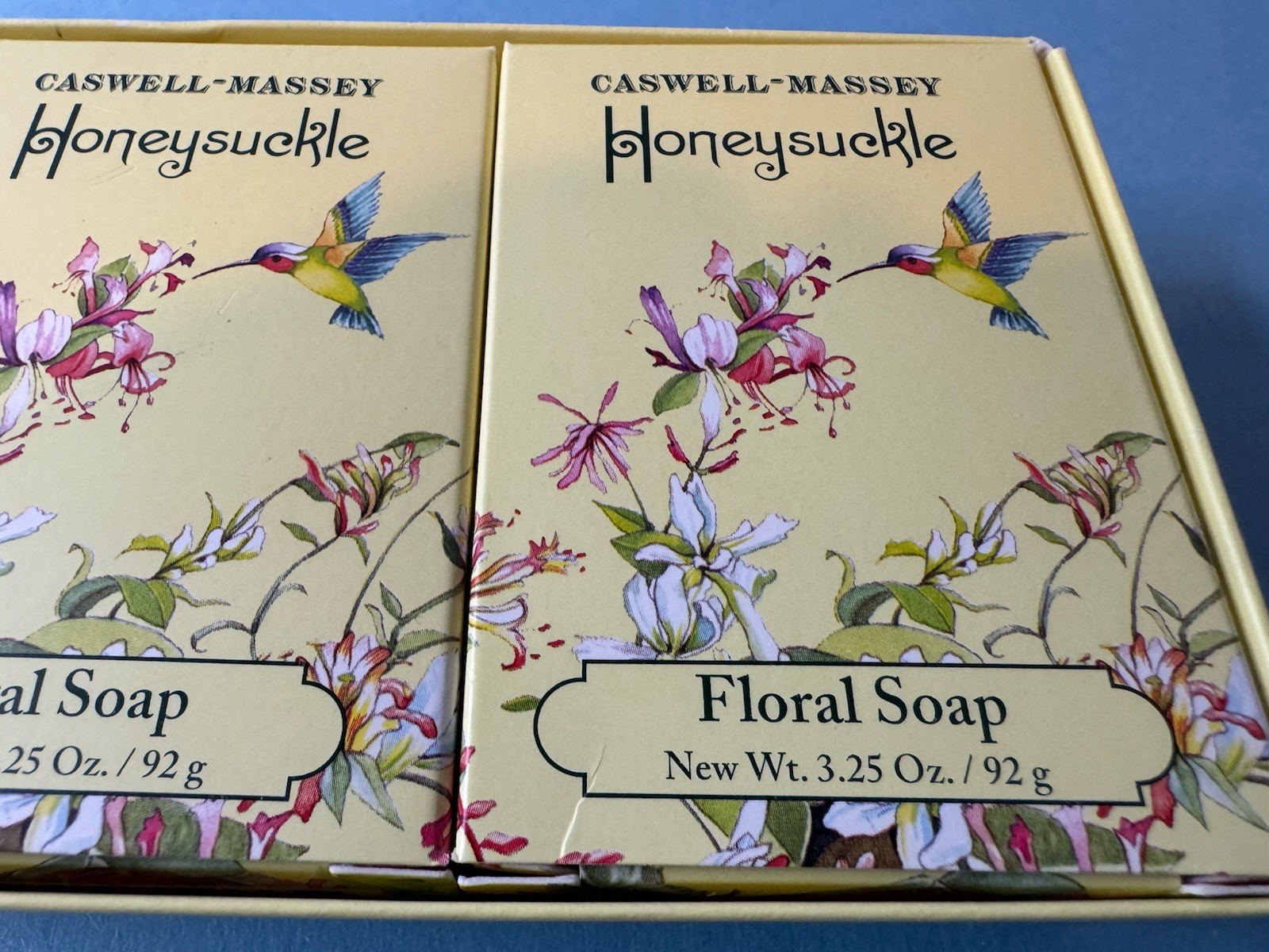 CASWELL-MASSEY CLASSICS HONEYSUCKLE FLORAL SOAP – 3 CAKES – NEW IN BOX