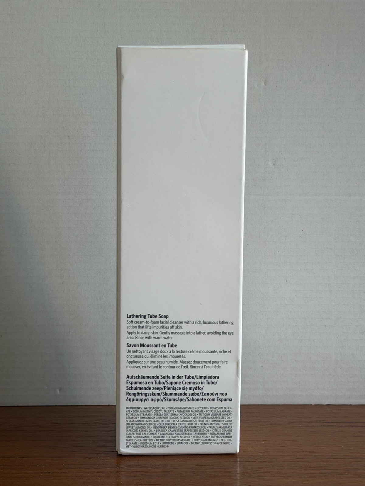 Bobbi Brown New York Lathering Tube Soap 4.2 oz for Body & Hands, White