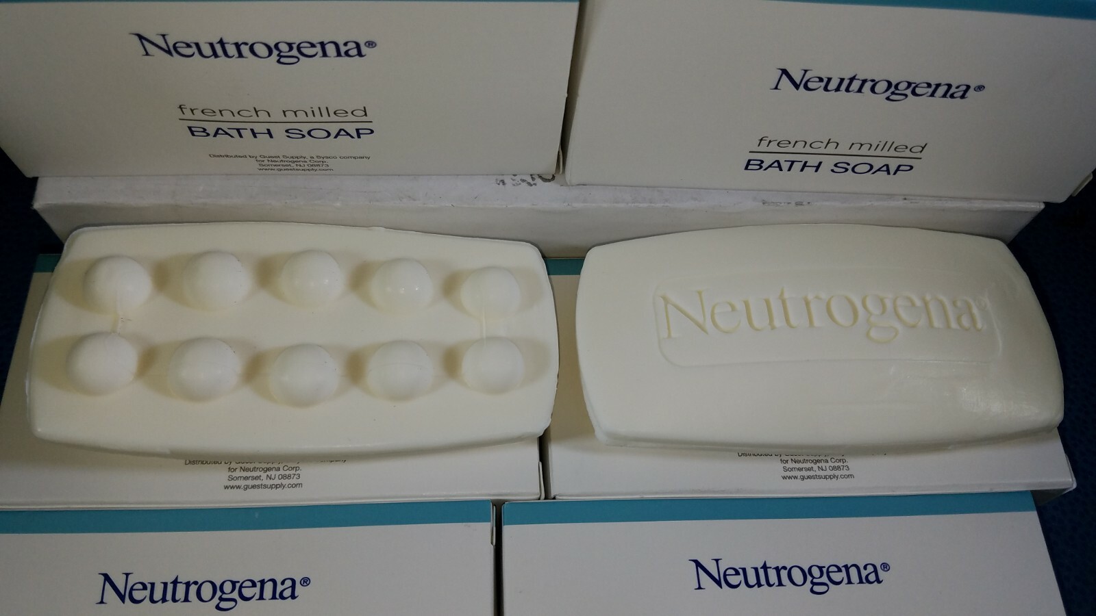 Lot of 6 Brand New NEUTROGENA French Milled BATH .8oz Soap Boxed Fresh
