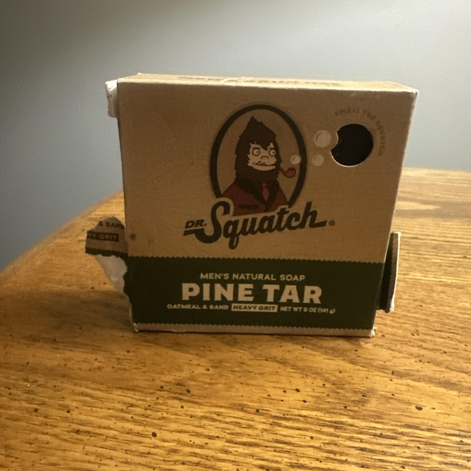 Dr. Squatch Men’s Pine Tar Soap with Heavy Grit, 5 oz (141g)