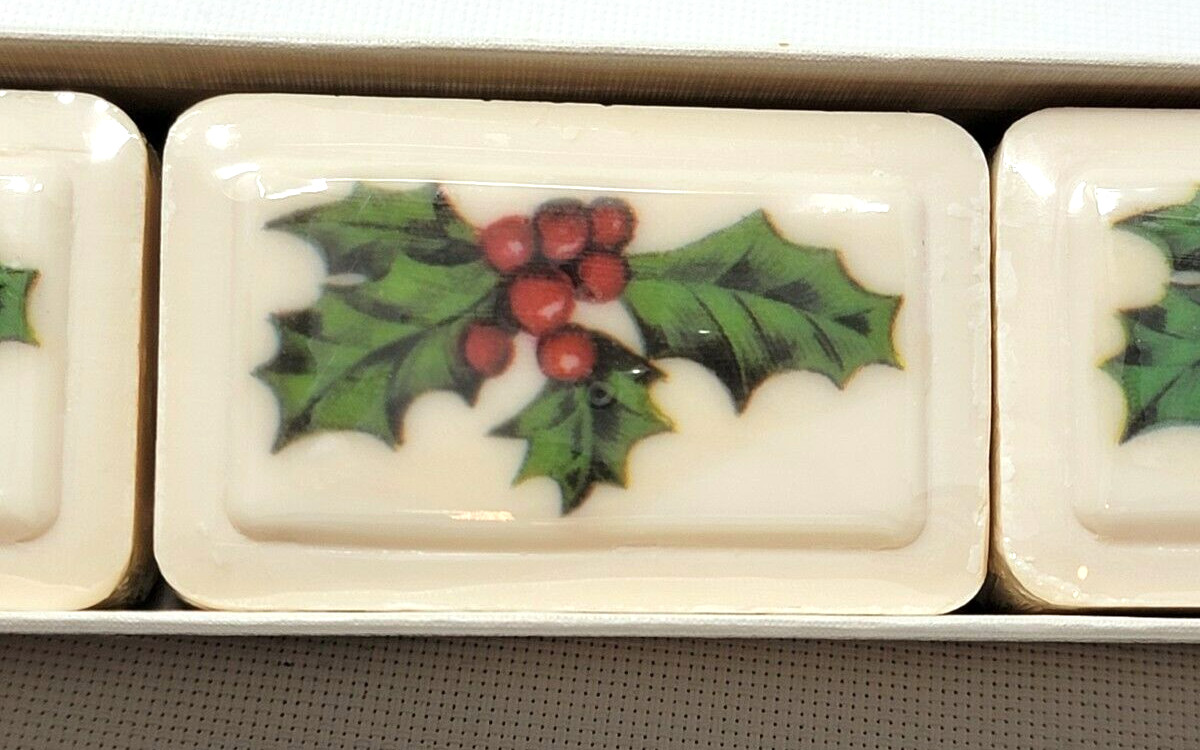 Katherine Gray 3 Pack Bar Soap Holly Berry 4.25 oz (design all the way thru)