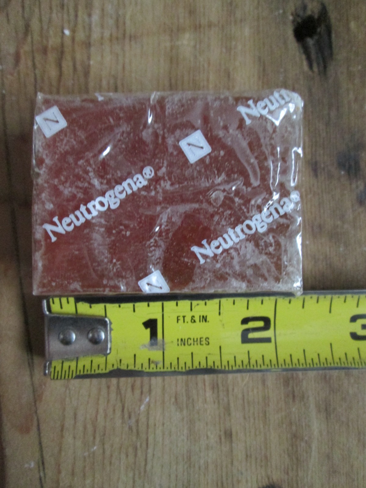 Vintage Bar Neutrogena Glycerin Soap Travel Hotel Size Small Red
