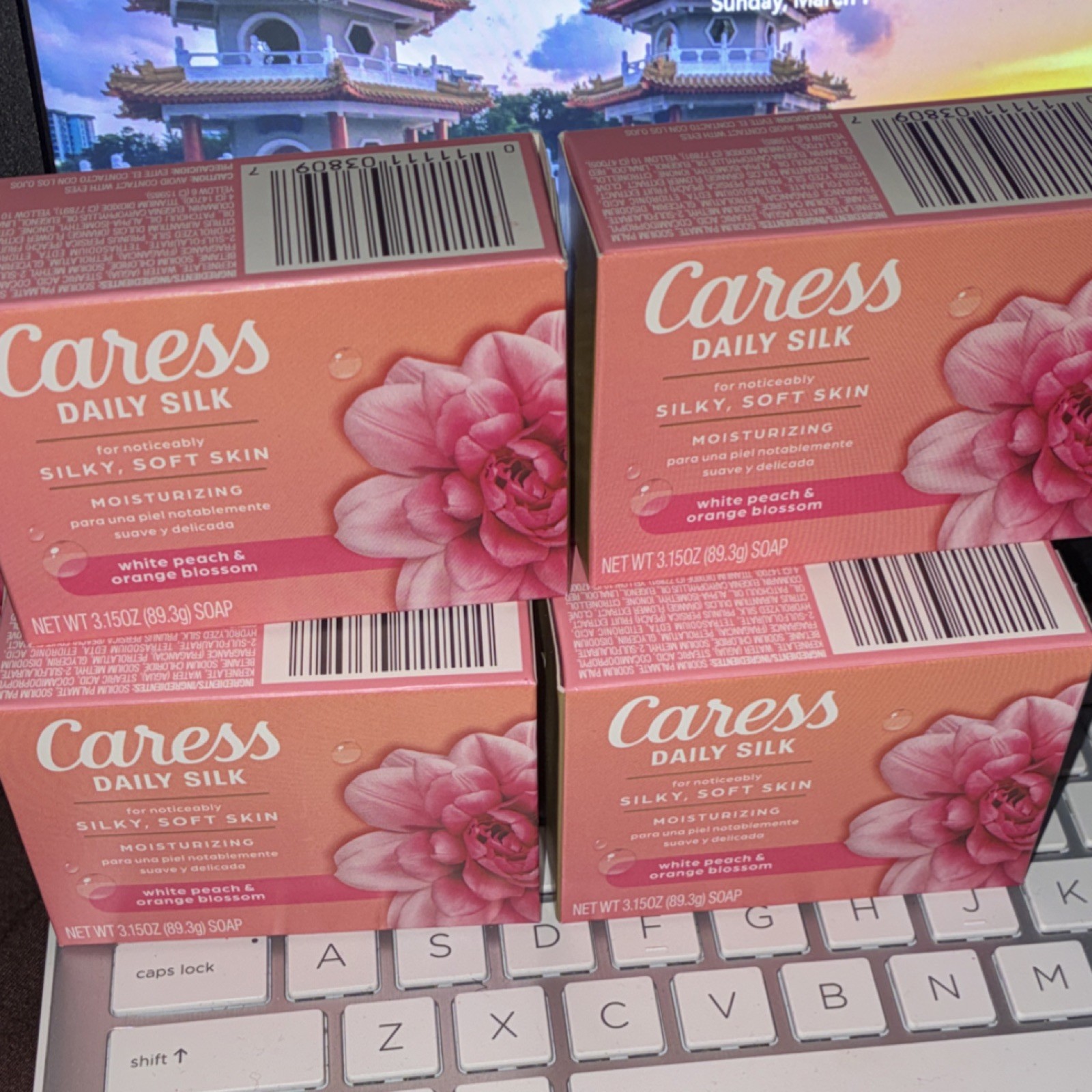Caress Daily Silk Moisturizing Soap Bar White Peach Orange Blossom 3.15 oz