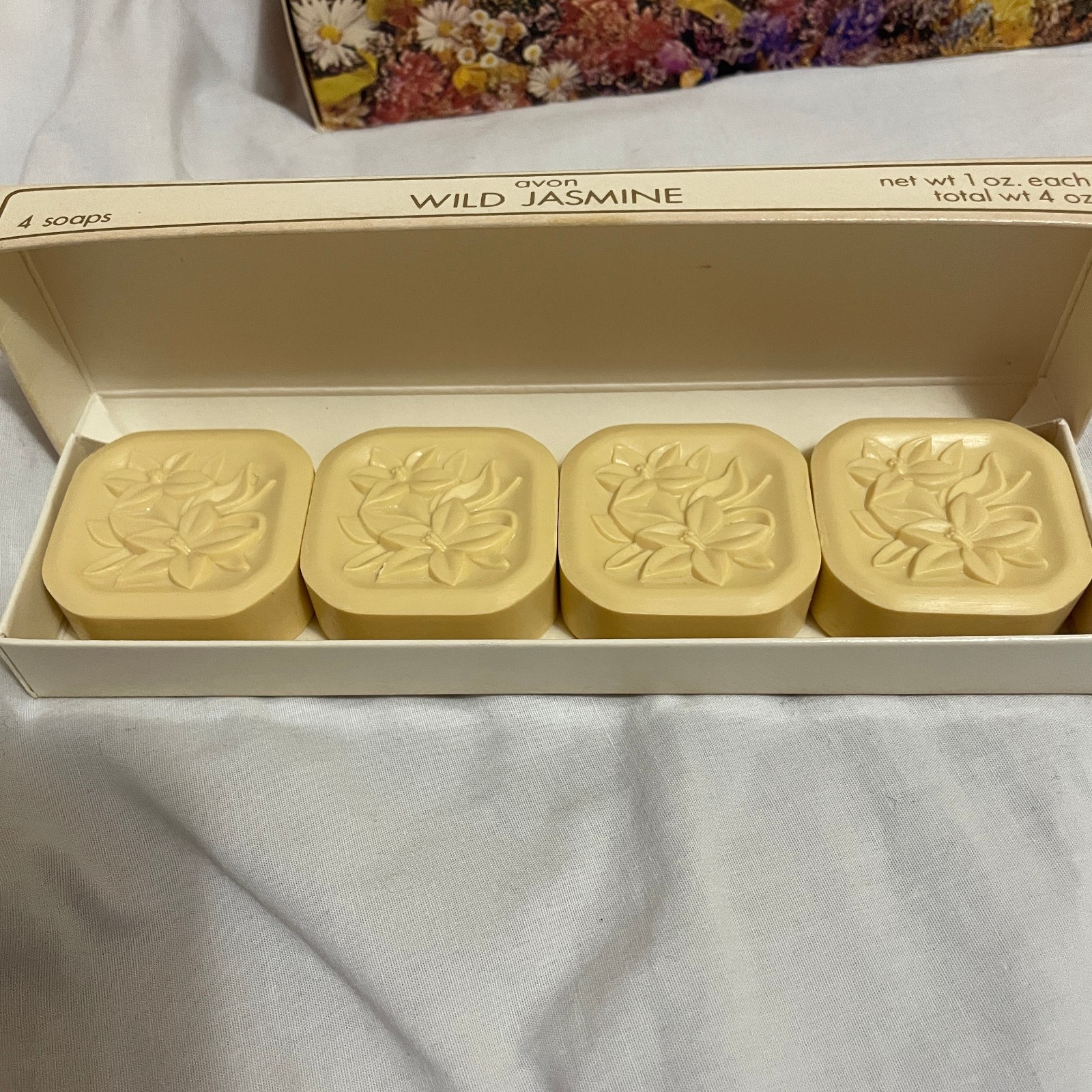 Lot of NOS Vtg 3 Avon Bar Soap Cake Sets & 1 Set of Bath Cubes Guest Bath Hostes