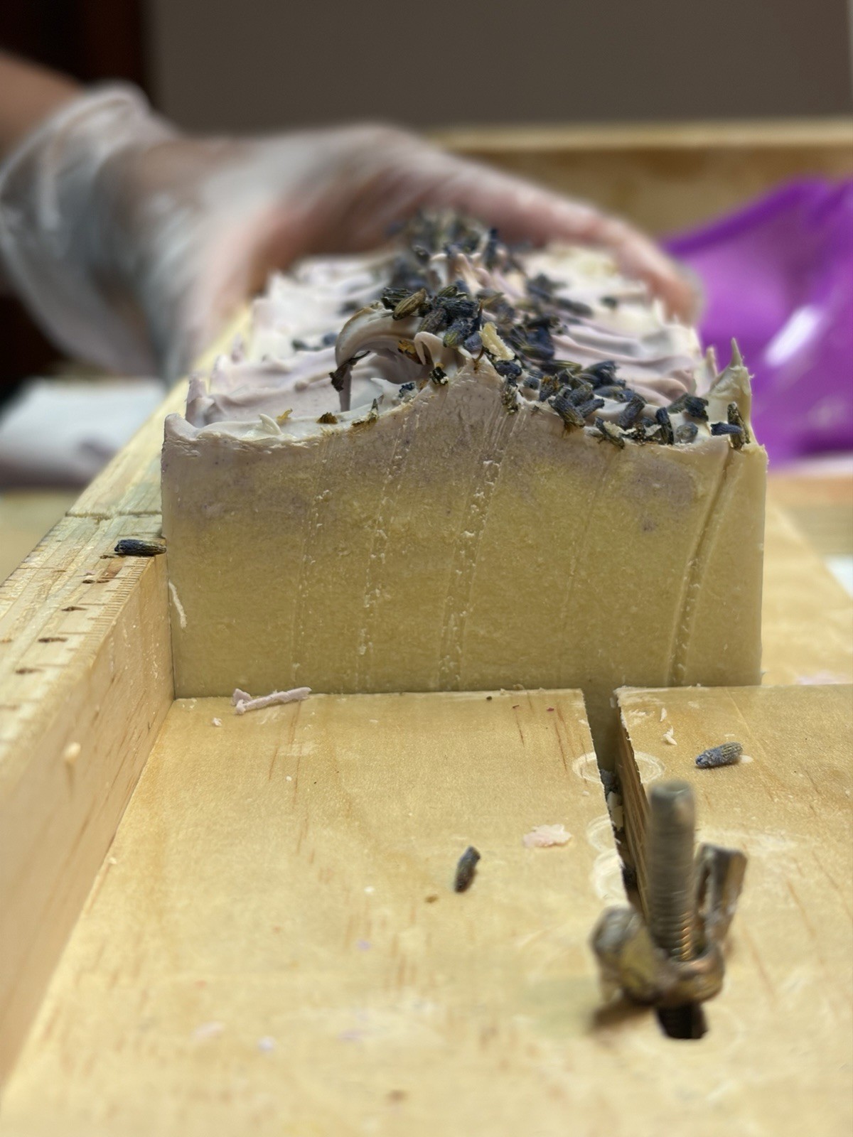 Handmade soap Shea butter and lavender Cold saponification 4.5 onz