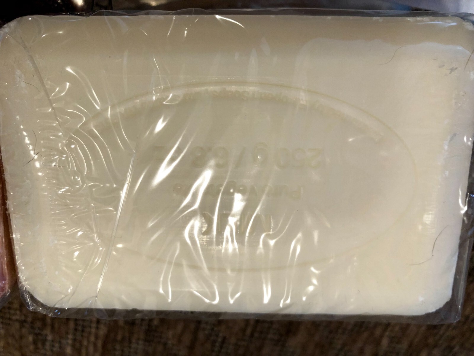 Pre de Provence Pomegranate and Milk Soap Bar 250g 8.8oz ea & Tray Lot 2 NEW NWT