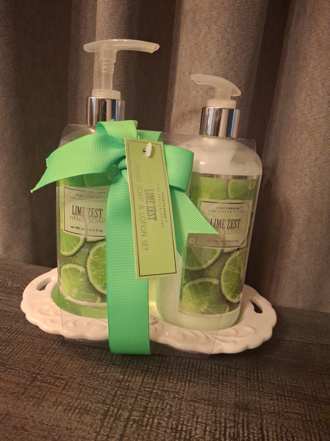 New LIME ZEST 16.9oz ea Hand Soap & Lotion With White Porceline Tray