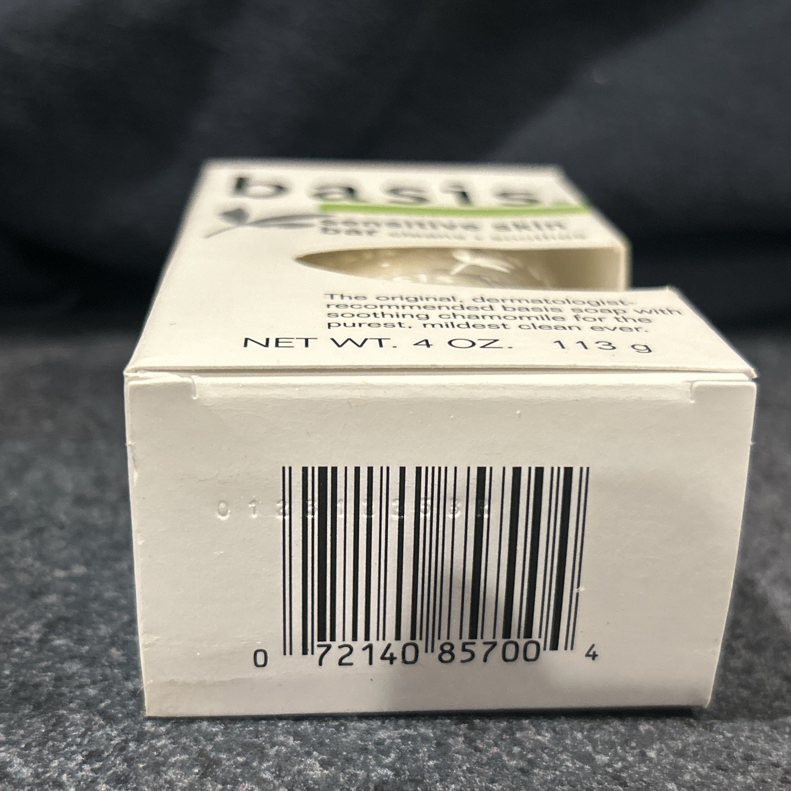 Basis SENSITIVE SKIN BAR Soap, Unscented, 4 oz / 113 g • cleans + soothes • NEW