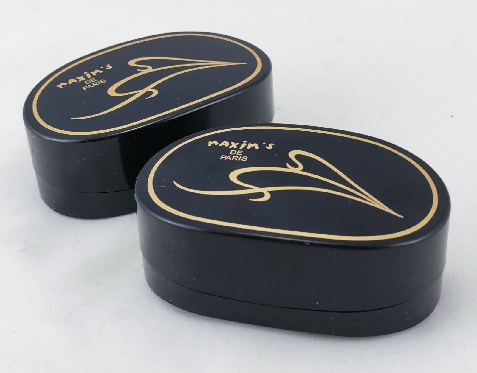 Maxim’s De Paris Lot Of 2 Perfumed Bath Soaps 4 Oz 113G Each
