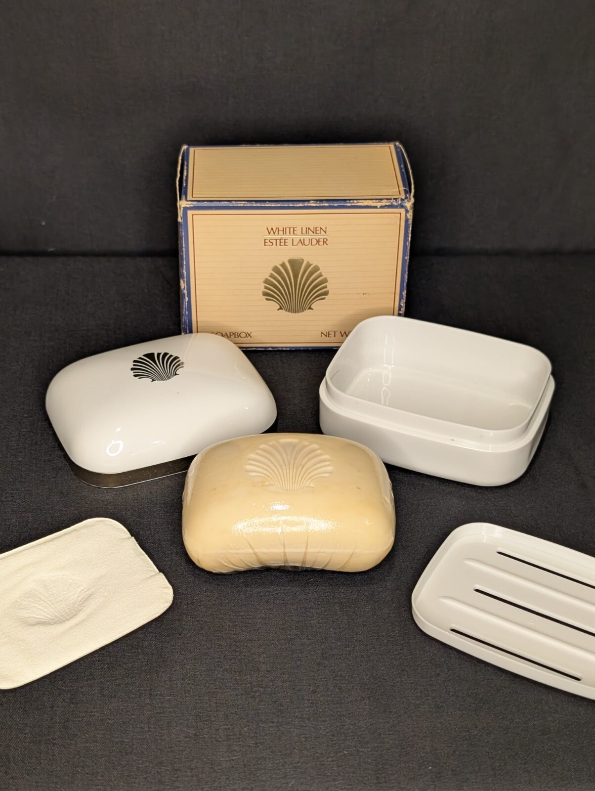 Vintage Estée Lauder “White Linen” Perfumed Soap – 4 oz / 113 g, NIB
