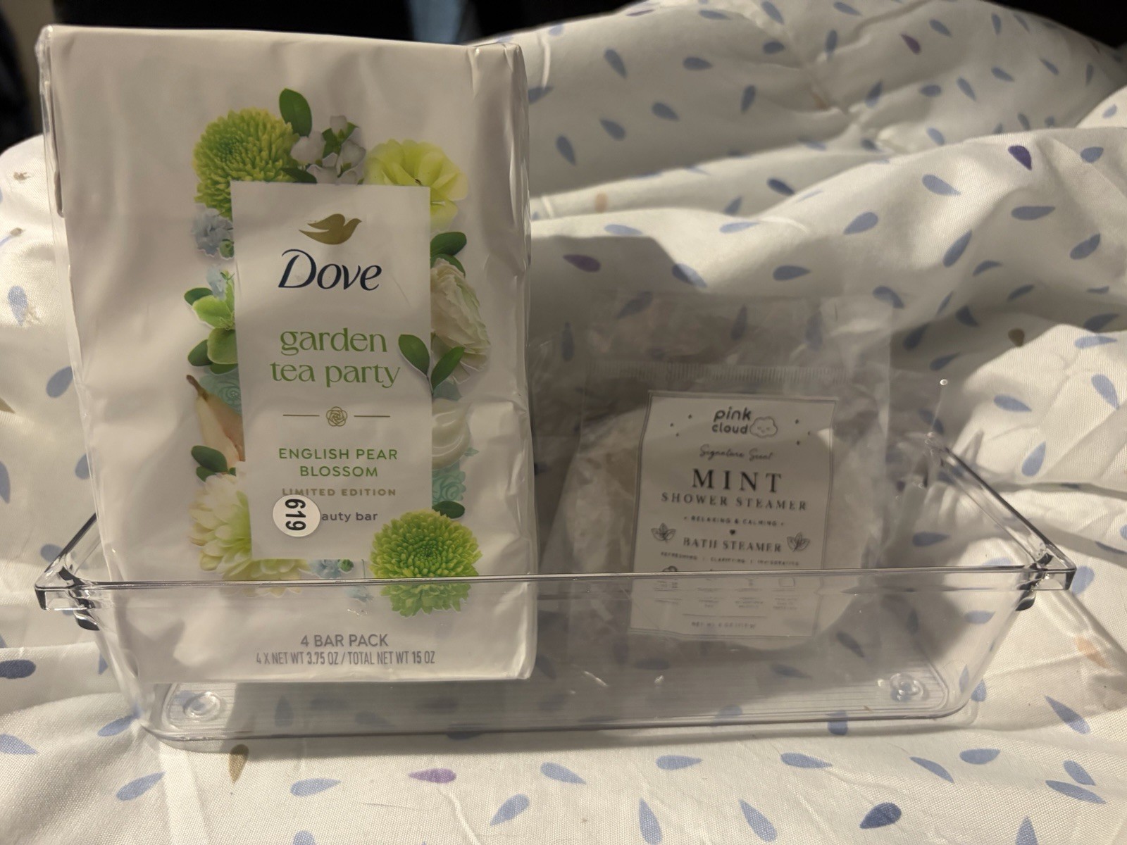 Dove Garden Tea Party English Pear Blossom Beauty Bar 4-Pack 15 oz