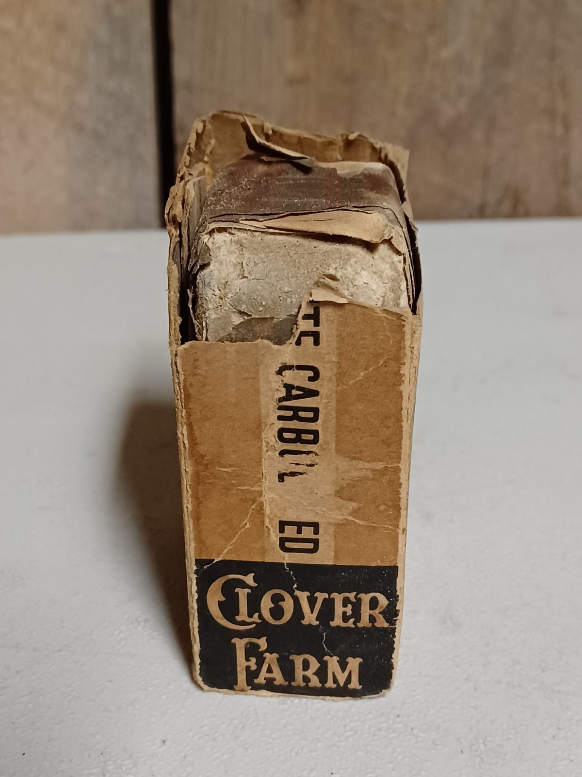 RARE Vintage CLOVER FARM White Carbolated Soap (Broken Box Damaged & Soap)