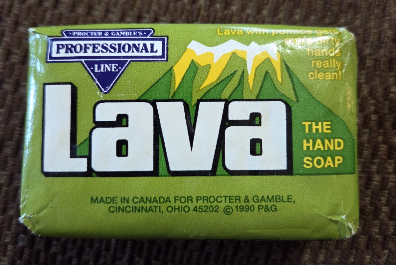 Vintage 1990 LAVA HAND SOAP 4 oz P&G Pumice Powered Professional Line