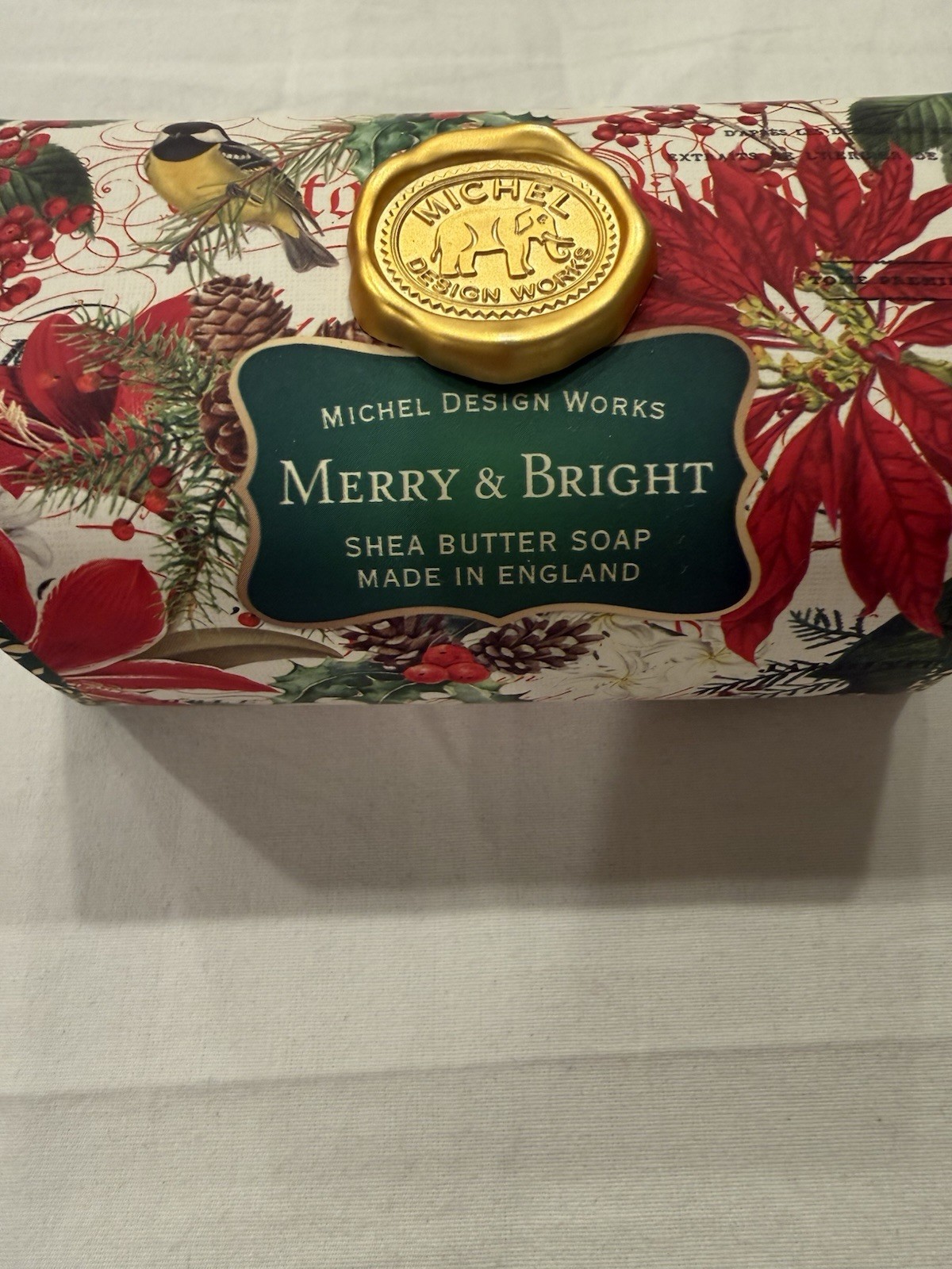 Michel Design Works Merry & Bright Shea Butter Soap Snow Lily 8.7 oz