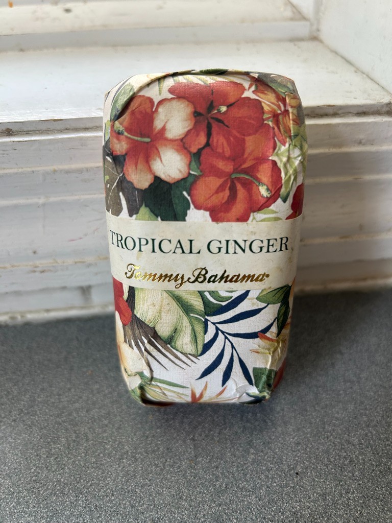 RARE TOMMY BAHAMA TROPICAL GINGER 6 OZ 170 g SOAP BAR USA