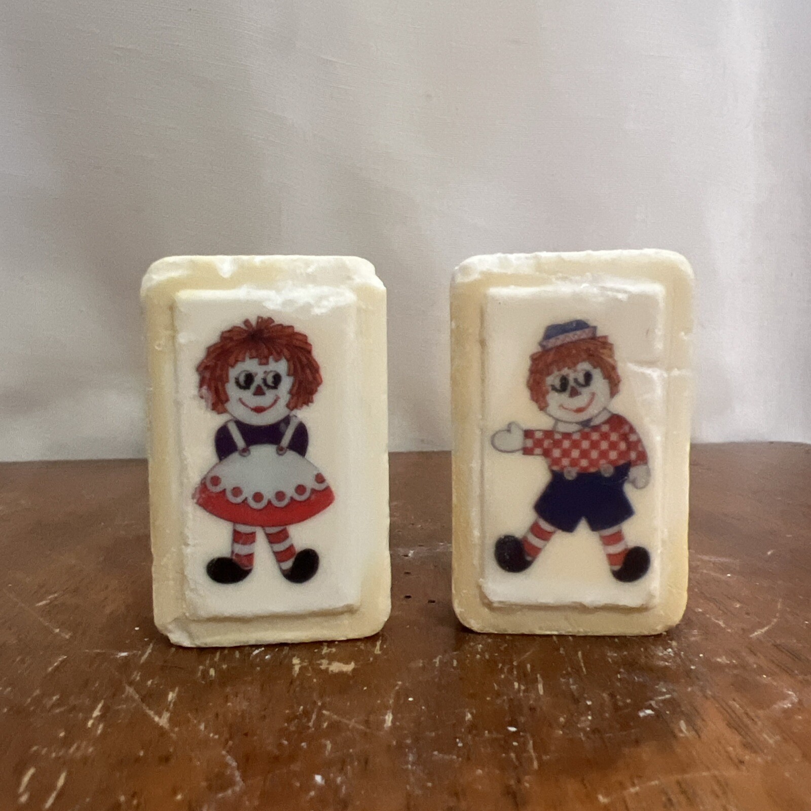 Vintage Katherine Gray 2 pack bar soap Raggedy Ann and Andy Unused bars 5.5 oz