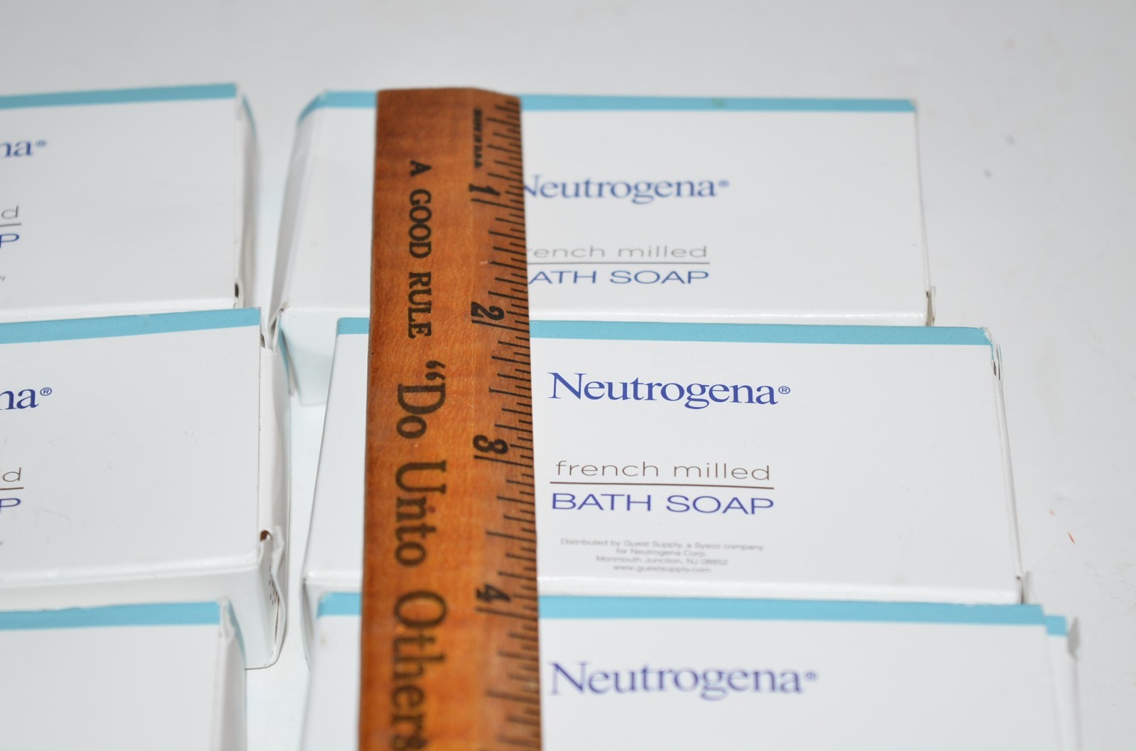 Neutrogena French Milled Soap Lot of 8 Travel Size Hilton Hotel New 1 oz
