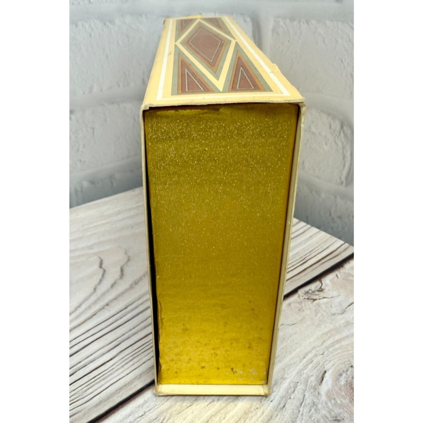New Old Stock Avon TIMELESS 3 Perfumed Soaps 9oz total weight