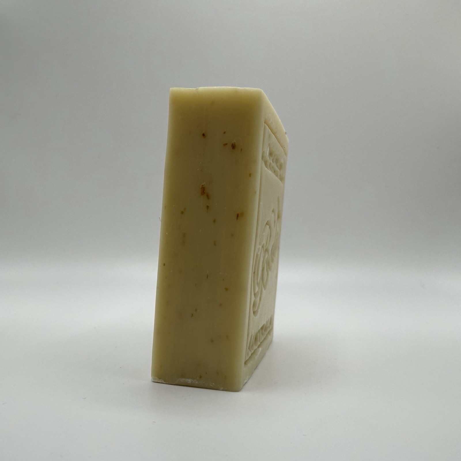 Bela Almond Pure Full Natural Moisturizing Soap Bar 3.4oz No SLS & No Parabens