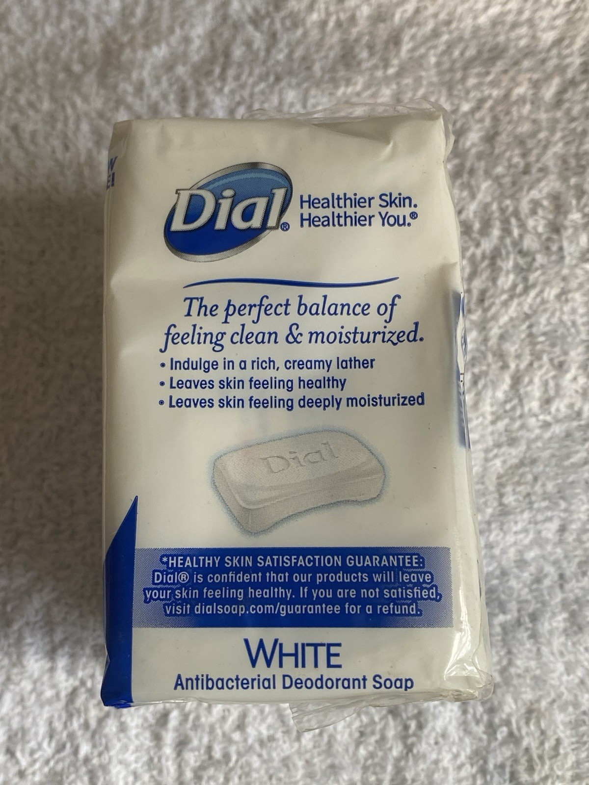 Dial Antibacterial Deodorant Soap, White, 4 Ounce (Pack of 3) Bars