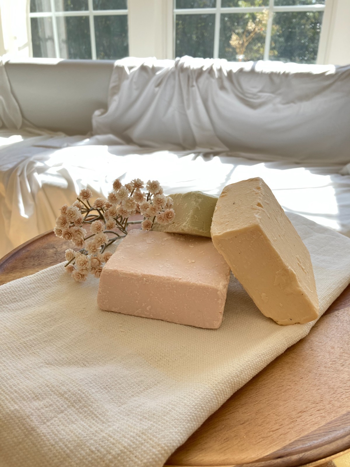 Handmade Amish Soap Bar Rustic Wildflower Scent – Tallow, Oatmeal & Coconut Oil